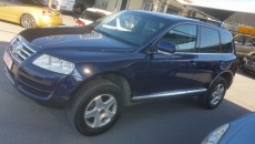 Photo for Volkswagen Touareg Diesel 2.5lit